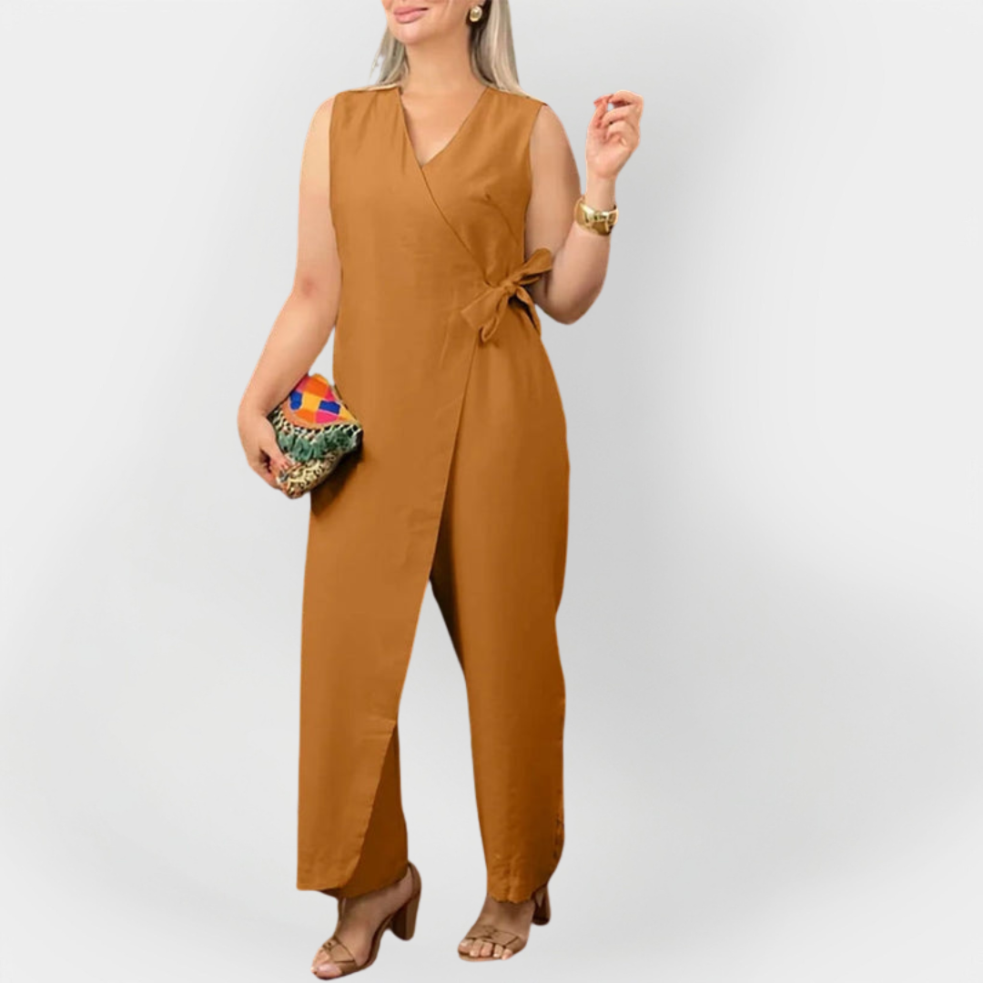 Salopetă elegantă fără mâneci