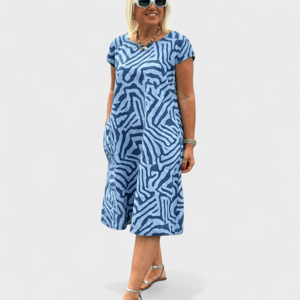 Greta - Dress with a Round Neckline and Beautiful Pattern