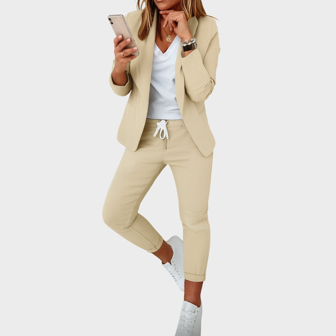 Lina – Exclusive Suit