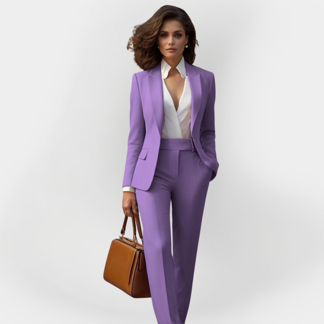 Costum elegant de damă