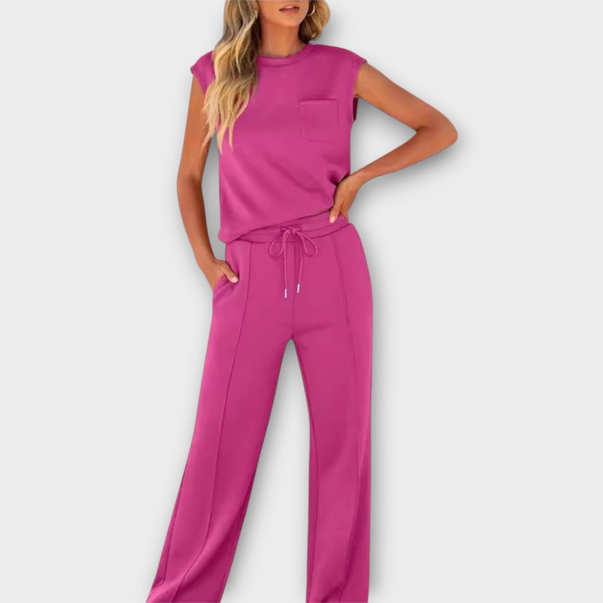Set de top fără mâneci și pantaloni cu șnur
