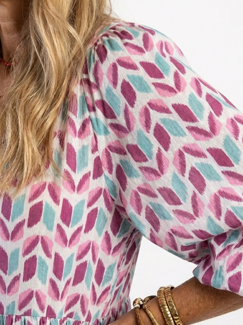 Mireya | Long-sleeved midi dress with geometric print