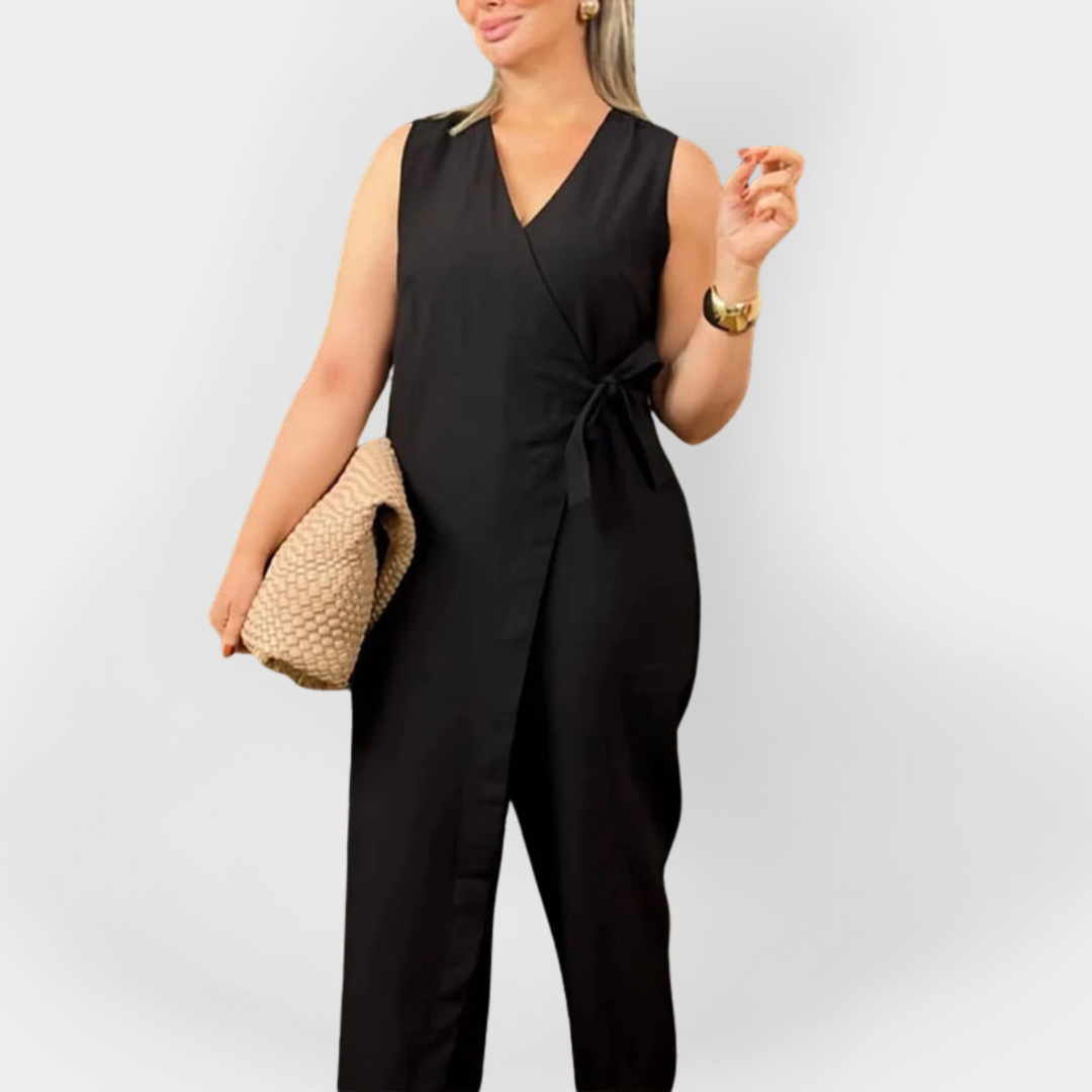 Salopetă elegantă fără mâneci