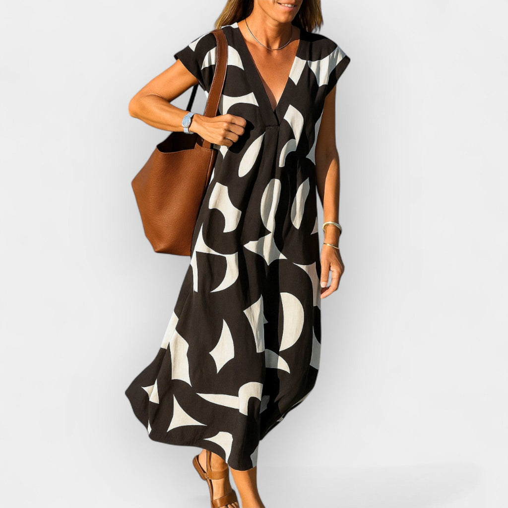 Wind Dress with V-Shaped Neckline and Modern Design