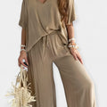 Easy Set with Wide-Leg Pants and Blouse