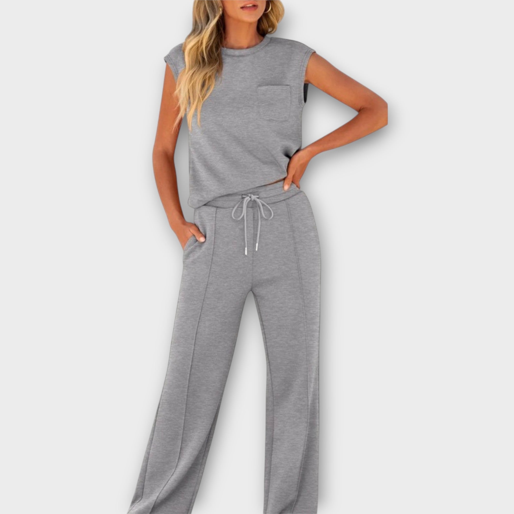 Set de top fără mâneci și pantaloni cu șnur