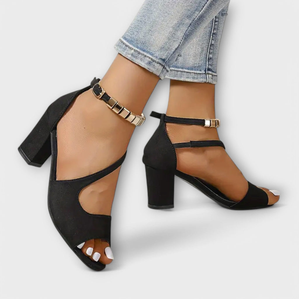 Aistė – Summer orthopedic shoes