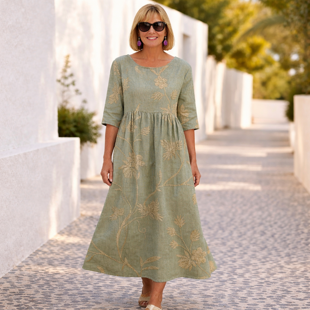 Susan | Floral Dress with a Summer Touch