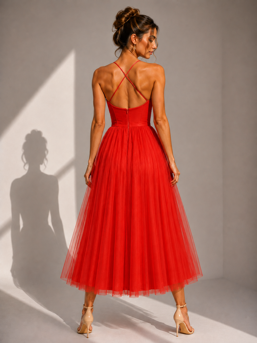 Elowina | Elegant tulle midi dress with open back and corset detail