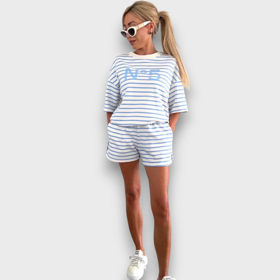 Set de tricou și pantaloni scurți, gravate cu imprimeu