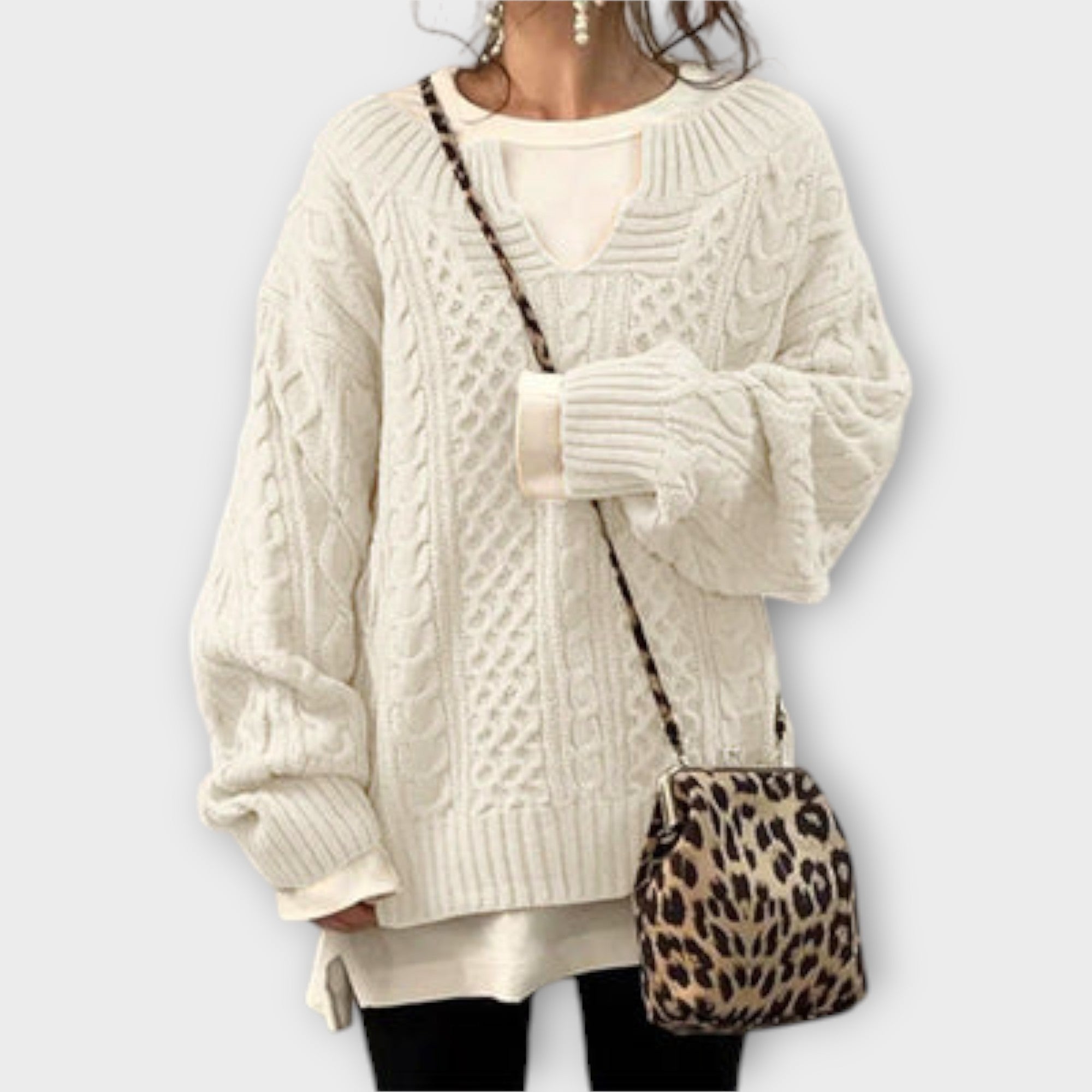 Lili - Oversized Sweater with Cable Knit Pattern