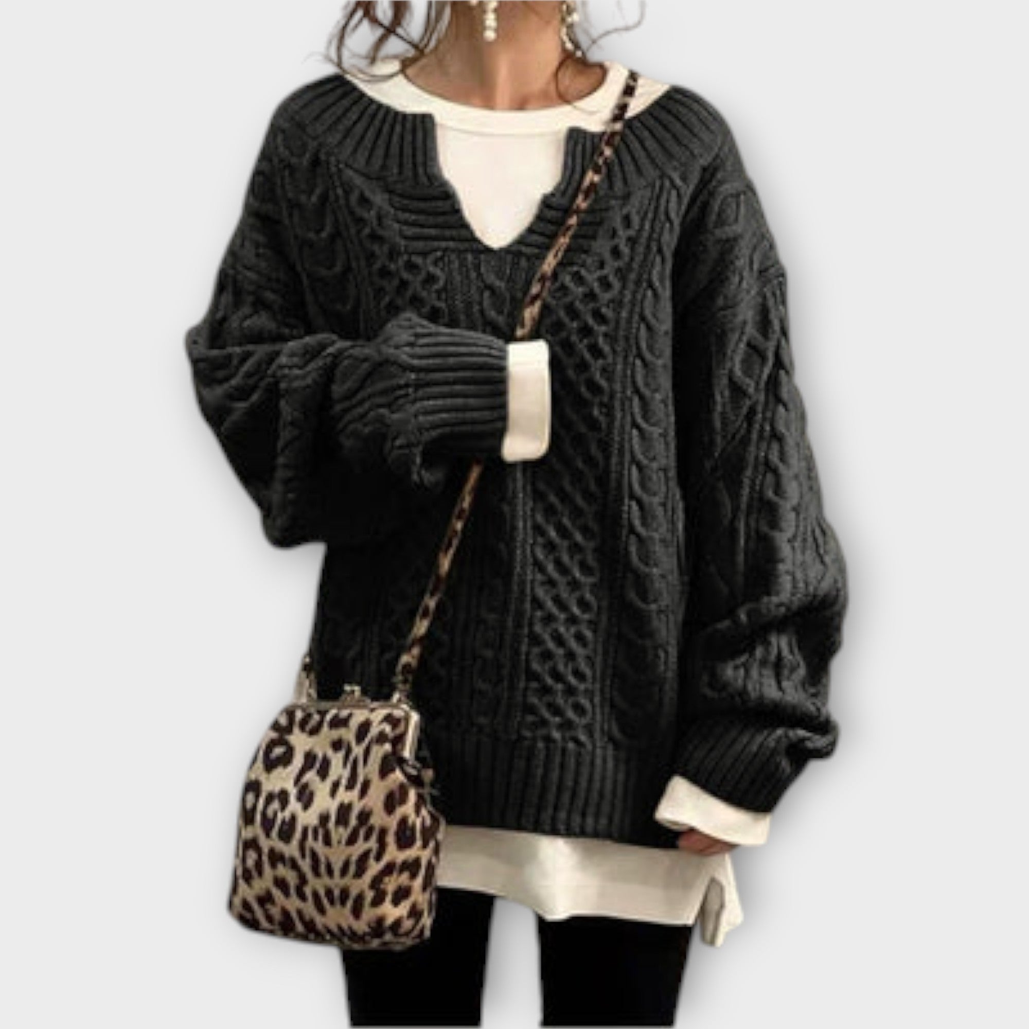 Lili - Oversized Sweater with Cable Knit Pattern