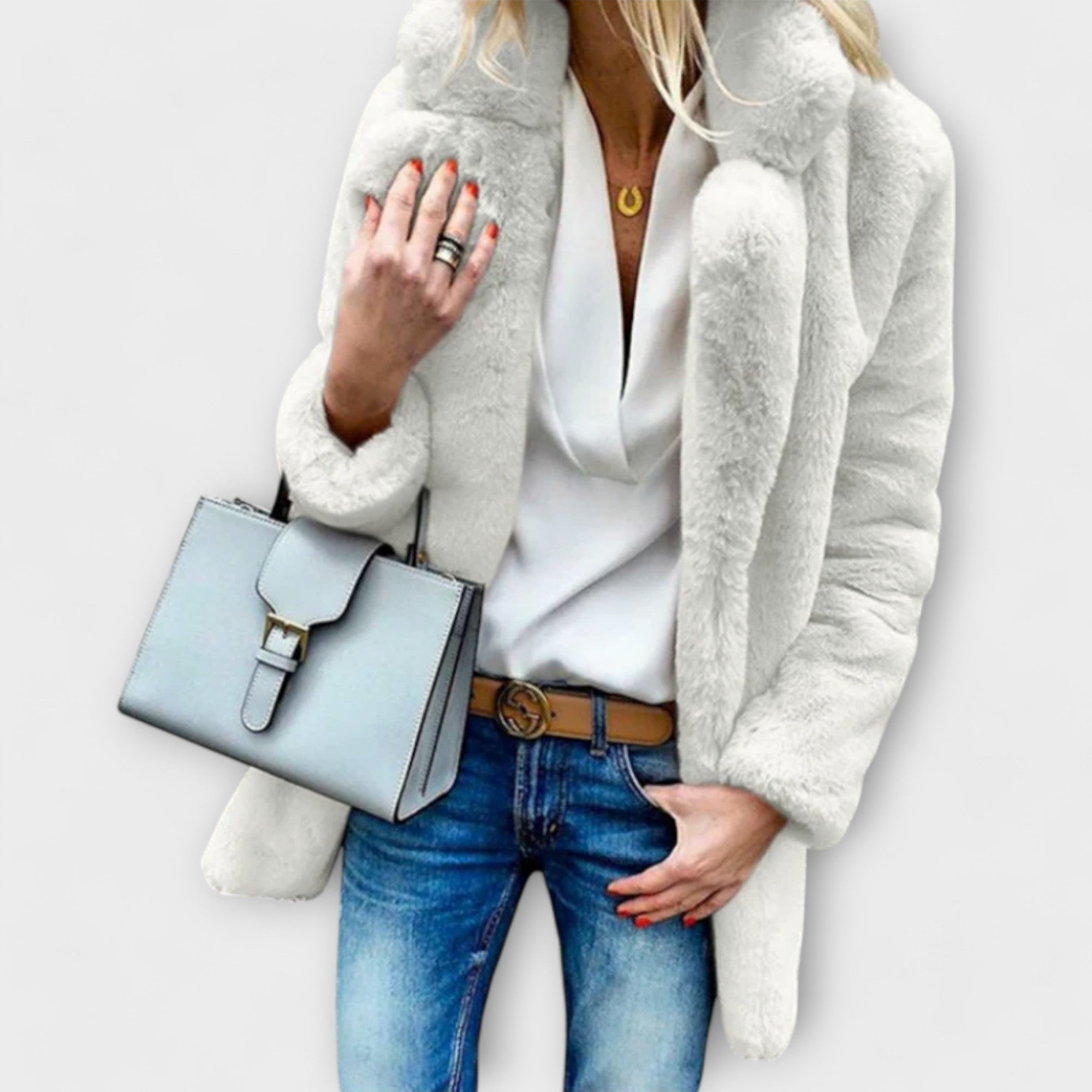 Lūna – Warm and Fluffy Winter Jacket