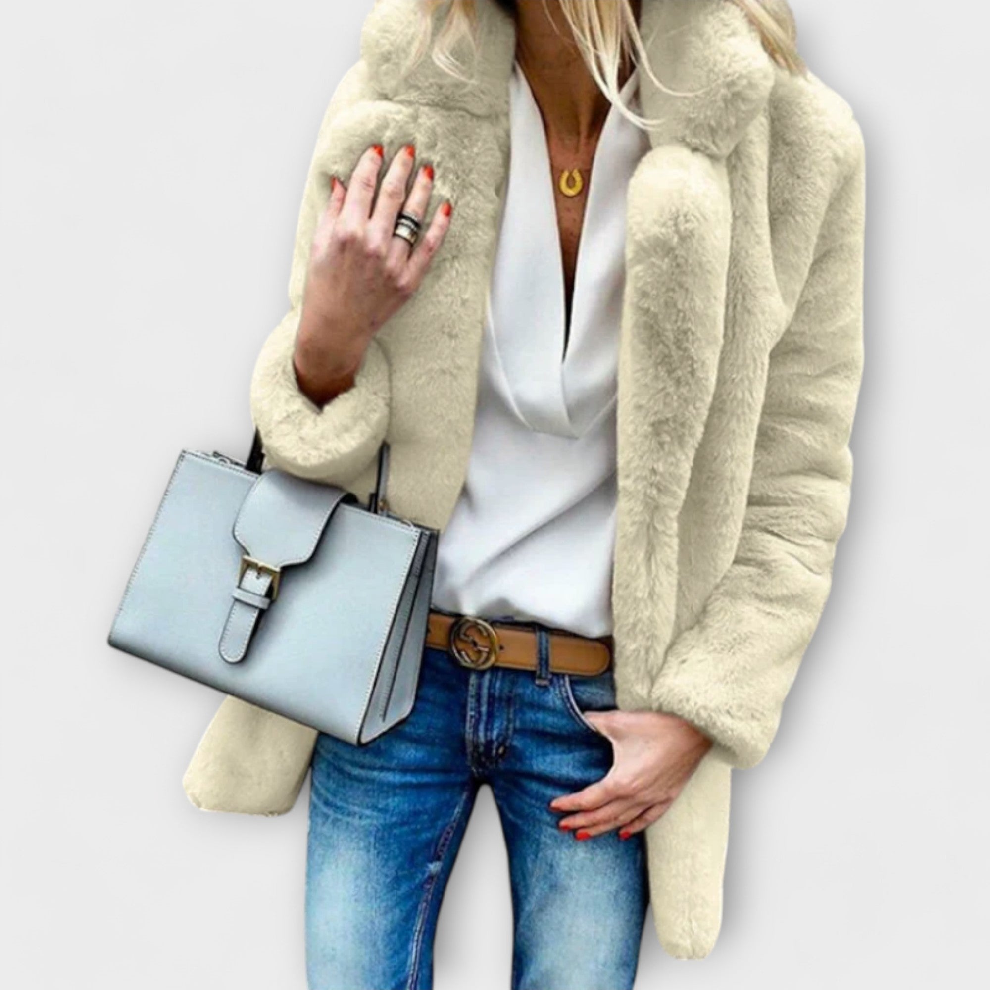 Lūna – Warm and Fluffy Winter Jacket