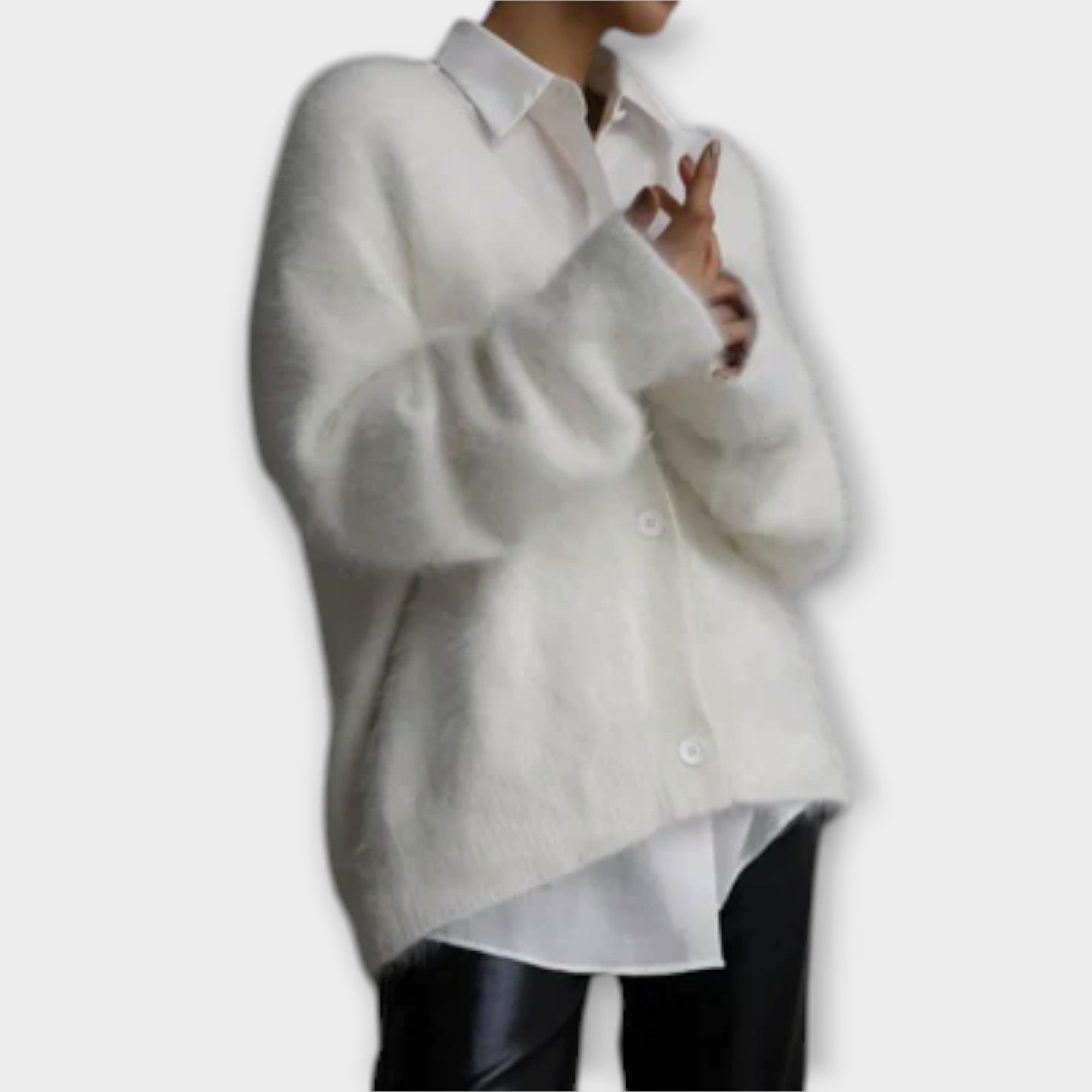 Dalia - Elegant Cardigan