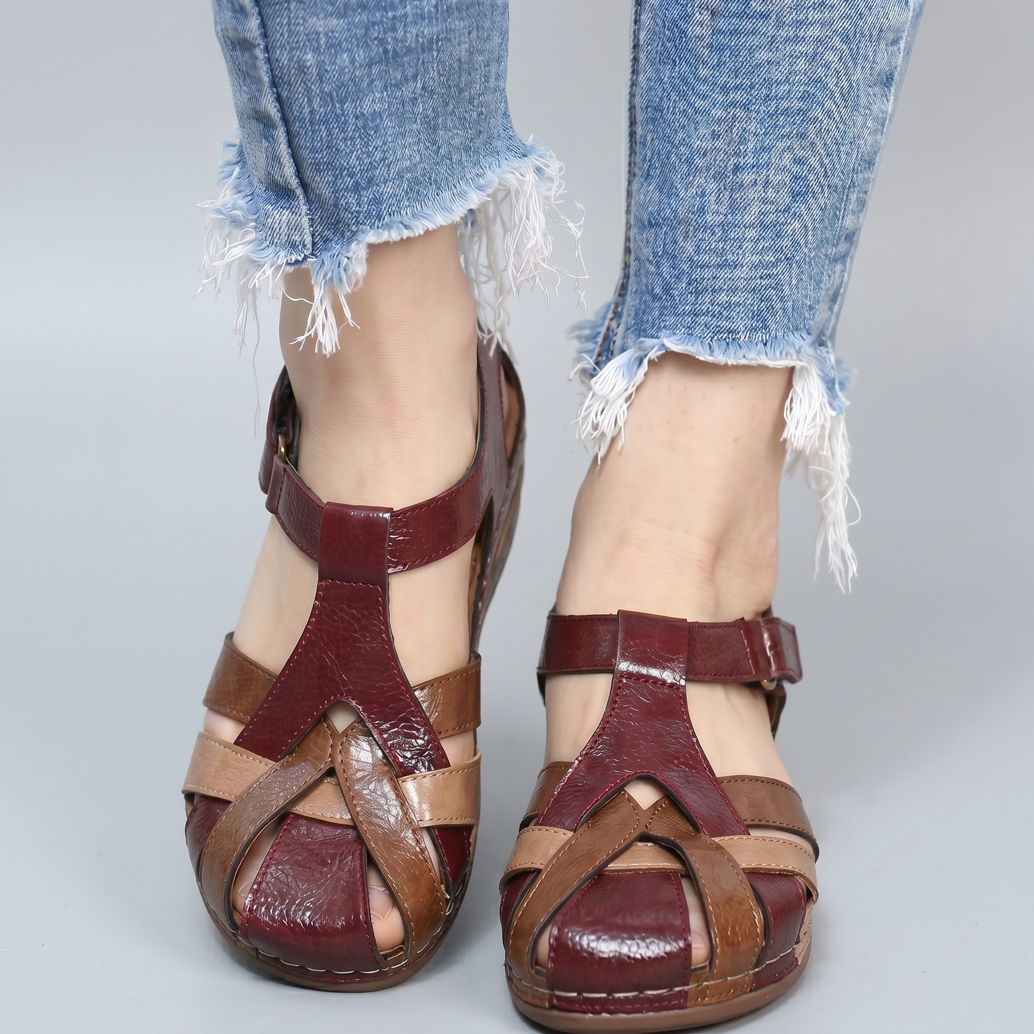 Erica | Retro Strappy Flat Sandals with Crossover Detail