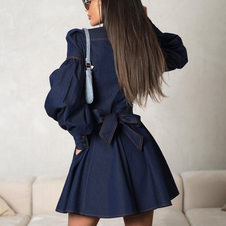 Rochie din denim cu mâneci bufante și șiret