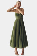 Modern Elegant Dress with Open Back and Unique Line
