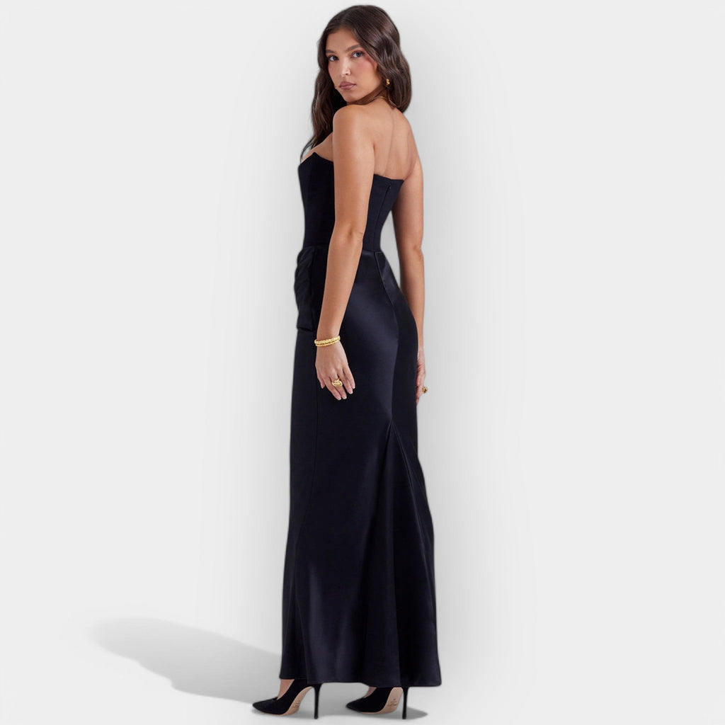 Clashy Maximum Dress with Elegant Style