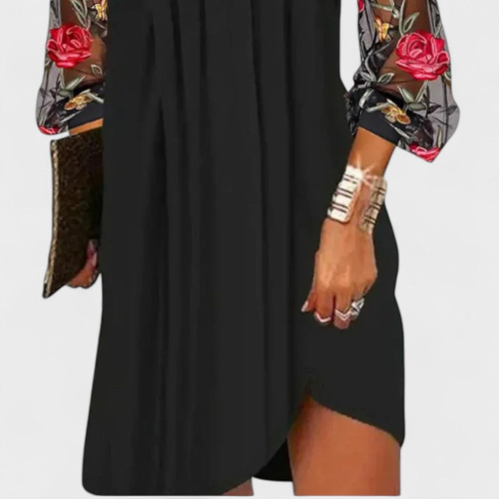 Daniela - Elegant mini dress with a V-shaped neckline
