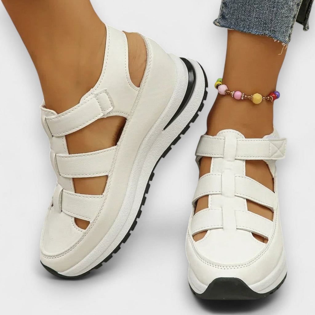 Petra - Ergonomic Slippers