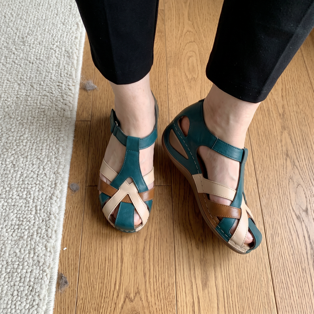 Erica | Retro Strappy Flat Sandals with Crossover Detail